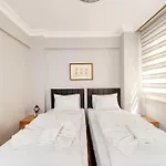 Qbra House 2br Walk To Landmarks Apartment