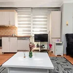 Apartamento Qbra House 2br Walk To Landmarks Estambul