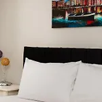 Qbra House 2br Walk To Landmarks *