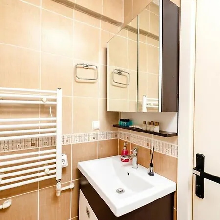 Qbra House 2br Walk To Landmarks * Istanbul